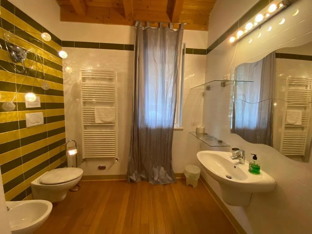 Luxury Penthouse With Big Terrace Apartment Argegno