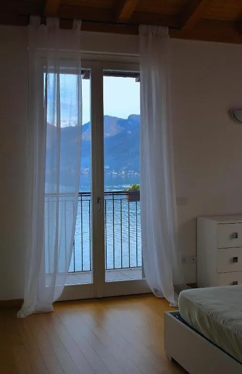 Apartment Ferienwohnung Luxury Penthouse With Big Terrace Argegno